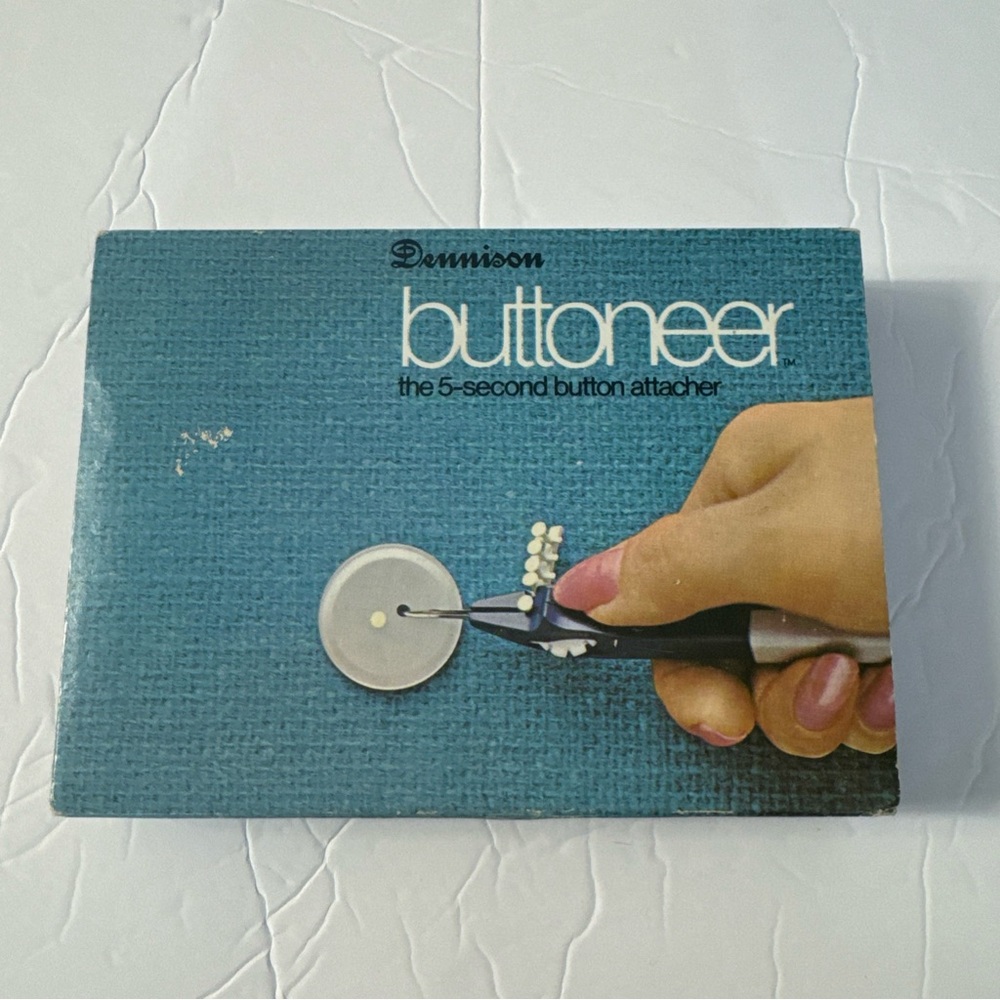 Vintage 70's Buttoneer By Dennison 5 Second Button Attacher French /english inst